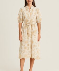 Φόρεμα μακρύ με ανάγλυφα κεντήματα