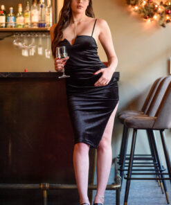 Βελούδινο μαύρο φόρεμα