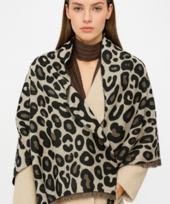 Εσάρπα σε animal print λεοπάρ